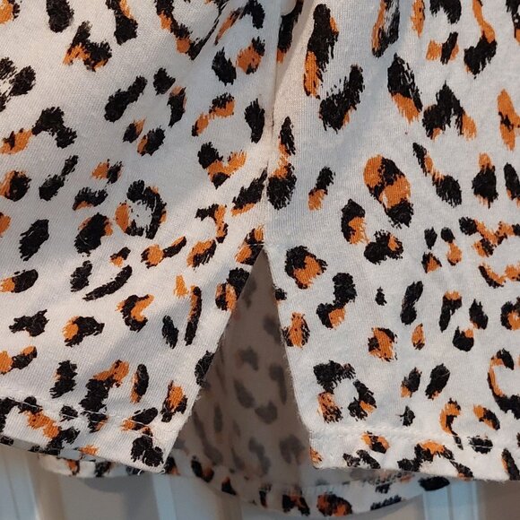 Finn & Grace Animal Print 3/4 Sleeve Blouse Women's Size S - Picture 10 of 12